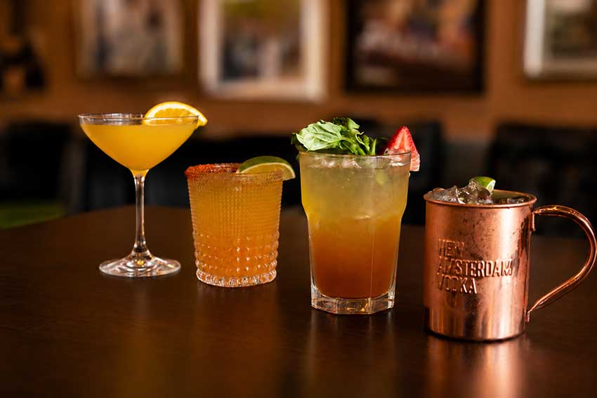 Cocktails at Maris Watch Bar